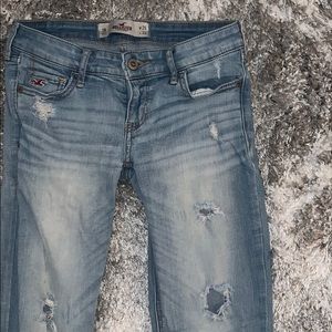 Hollister Light Denim Semi ripped Jeans 3Reg